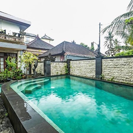 Oka Kartini Ubud Buitenkant foto