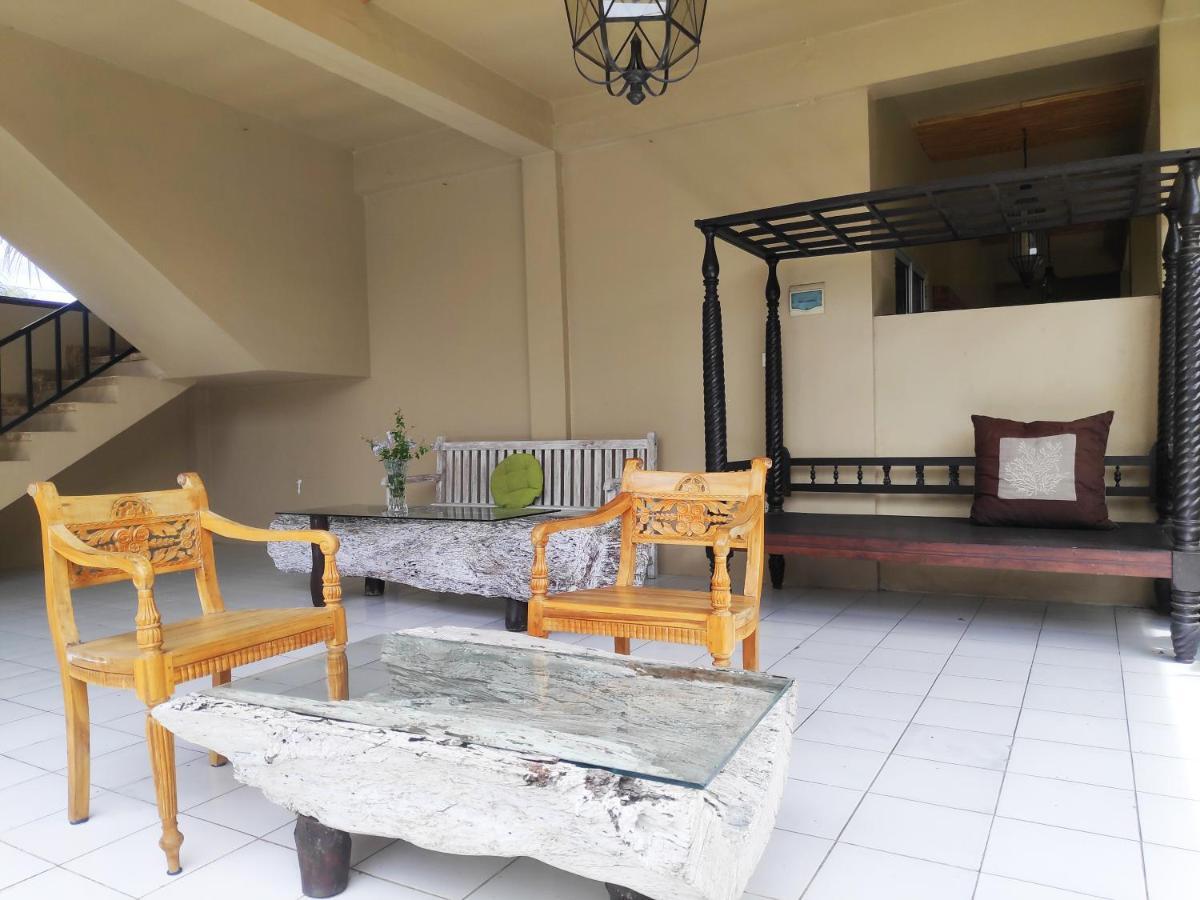 Oka Kartini Ubud Buitenkant foto
